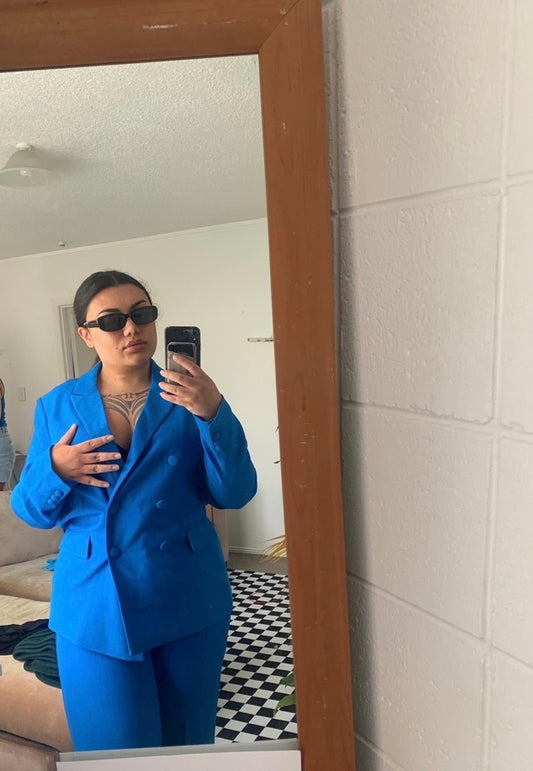 Joanne Suit