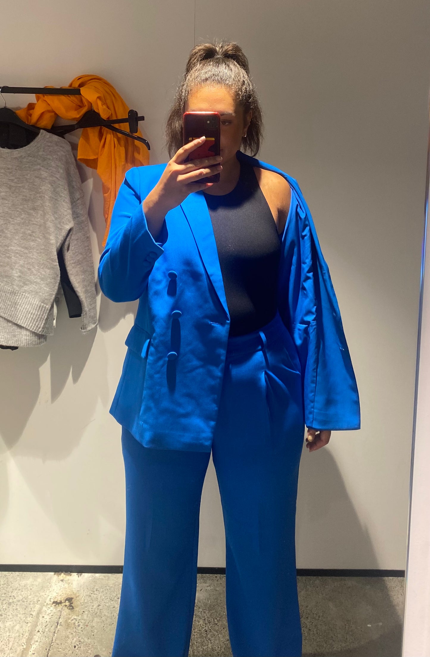 Joanne Suit